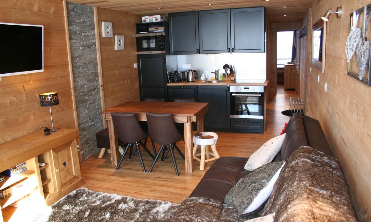 Val-Thorens Apartment | Roc de Péclet, Balcony facing south, At the foot of the slopes, 4/6 people, 2 bedrooms, separate WC