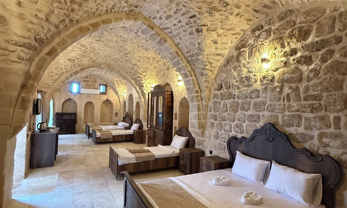 Artuklu Hotel | Rocinante