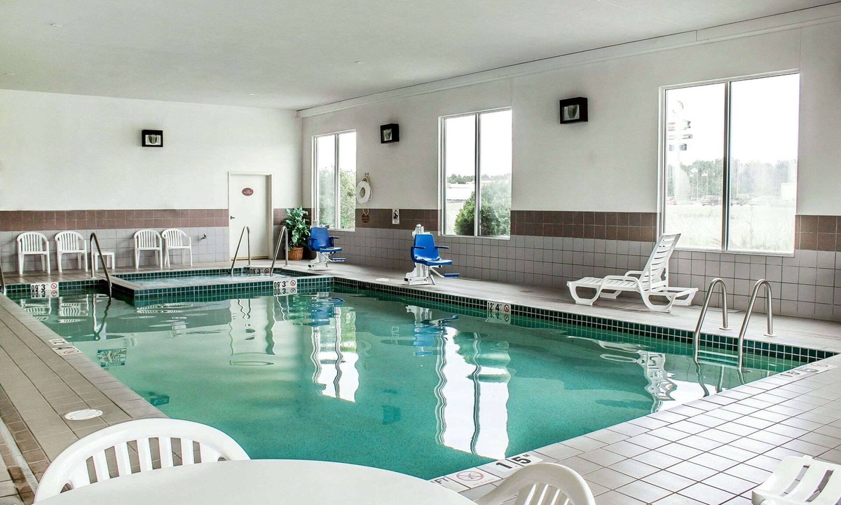 Colby Hotel | Rodeway Inn Abbotsford