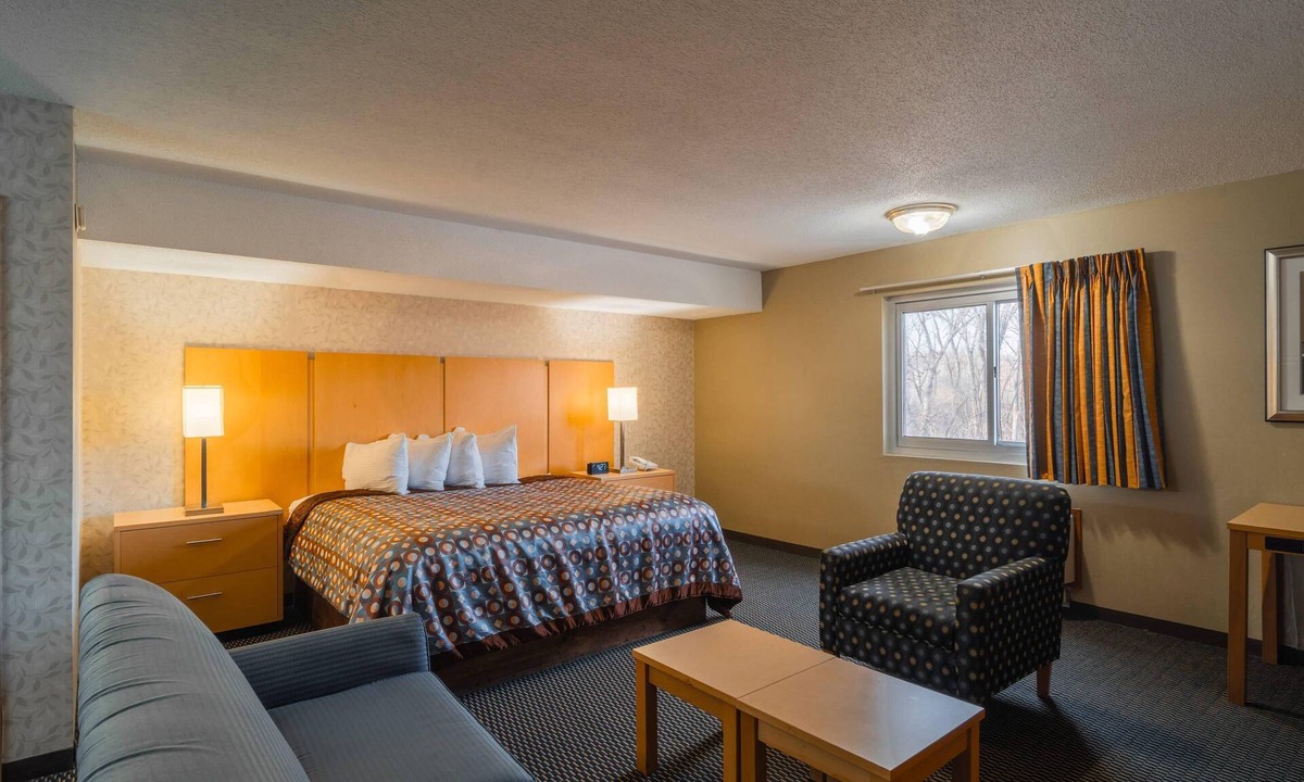 Blair Hotel | Rodeway Inn Blair