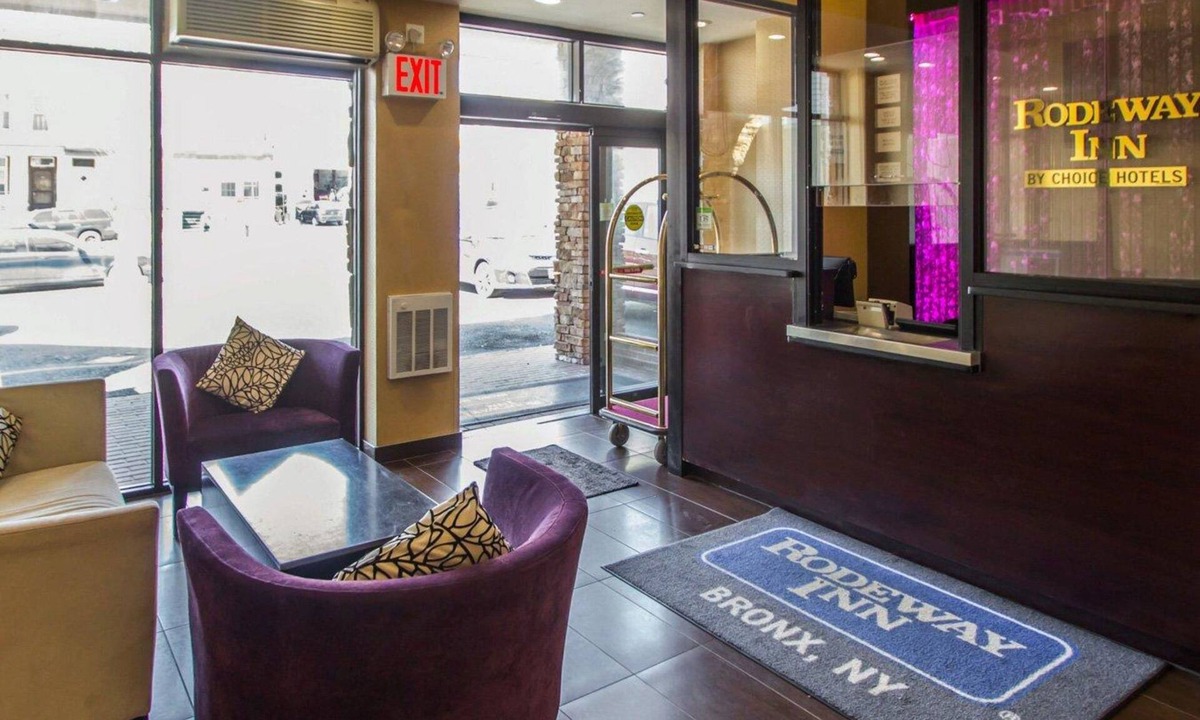 Norwood Hotel | Rodeway Inn Bronx Zoo