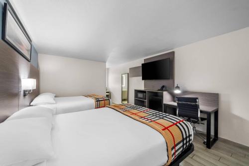 Lake Wales Hotel | Rodeway Inn Lake Wales - Winter Haven