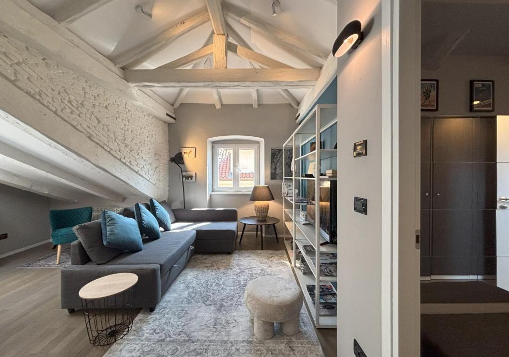 Citta Nuova-Barriera Nuova-San Vito-Citta Vecchia Apartment | Rodolfo Valentino Loft - Trieste Reception