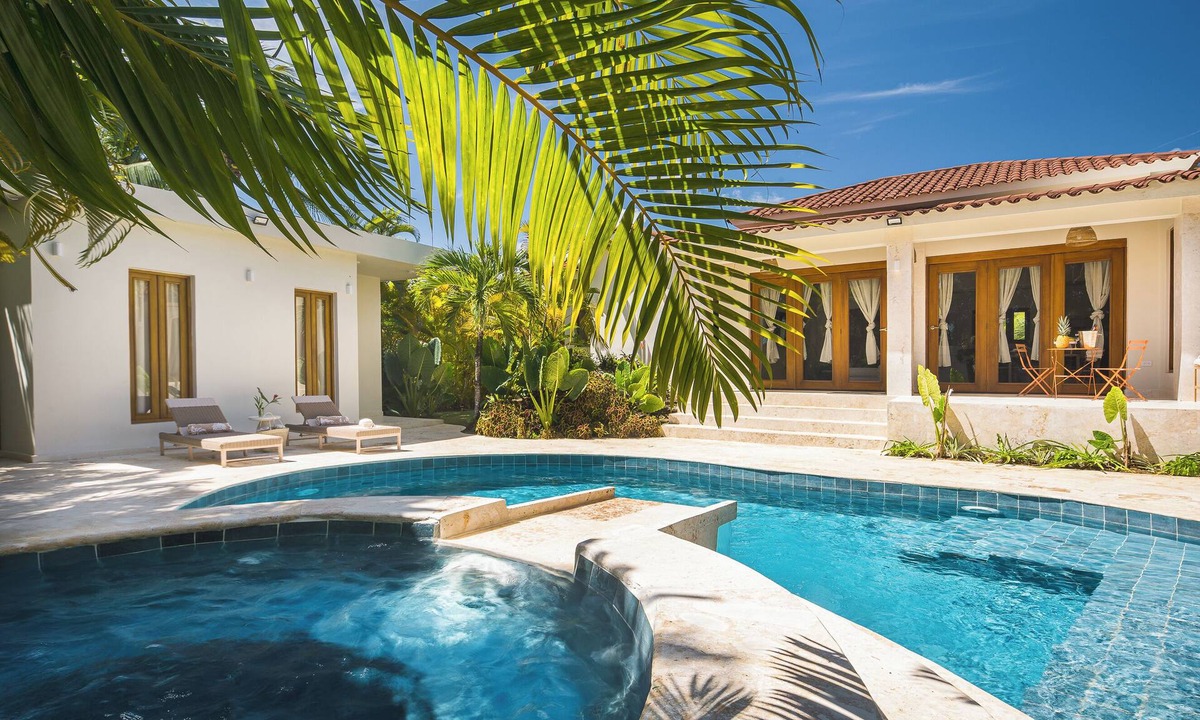 Cabarete Villa | Roga Villa- Private, Tropical, Pool, Sauna, Ice Bath, 5 min to Encuentro beach
