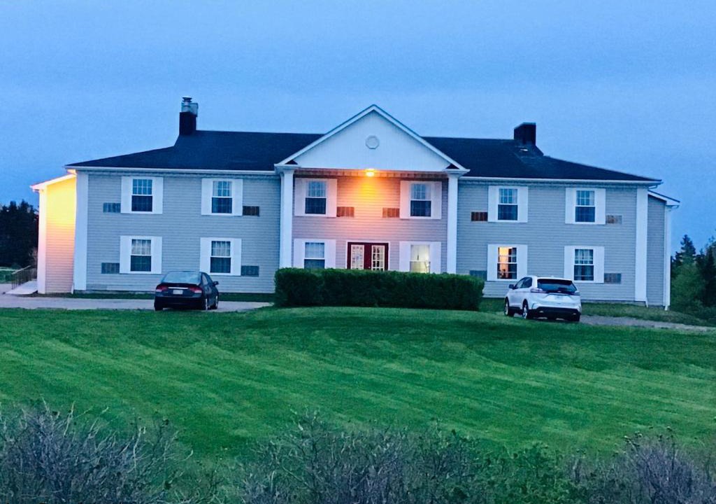 Souris Hotel | Rollo Bay Inn