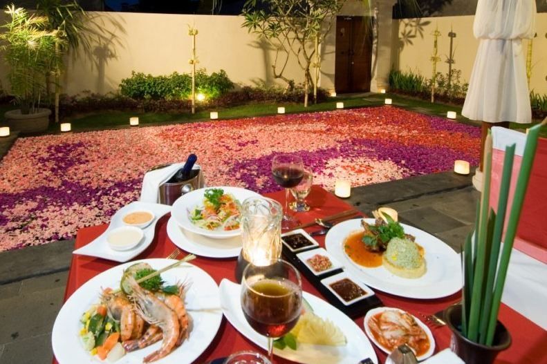 By Pass Ngurah Rai Kuta Villa | Romantic 1 BR Private Pool Villa In Kuta