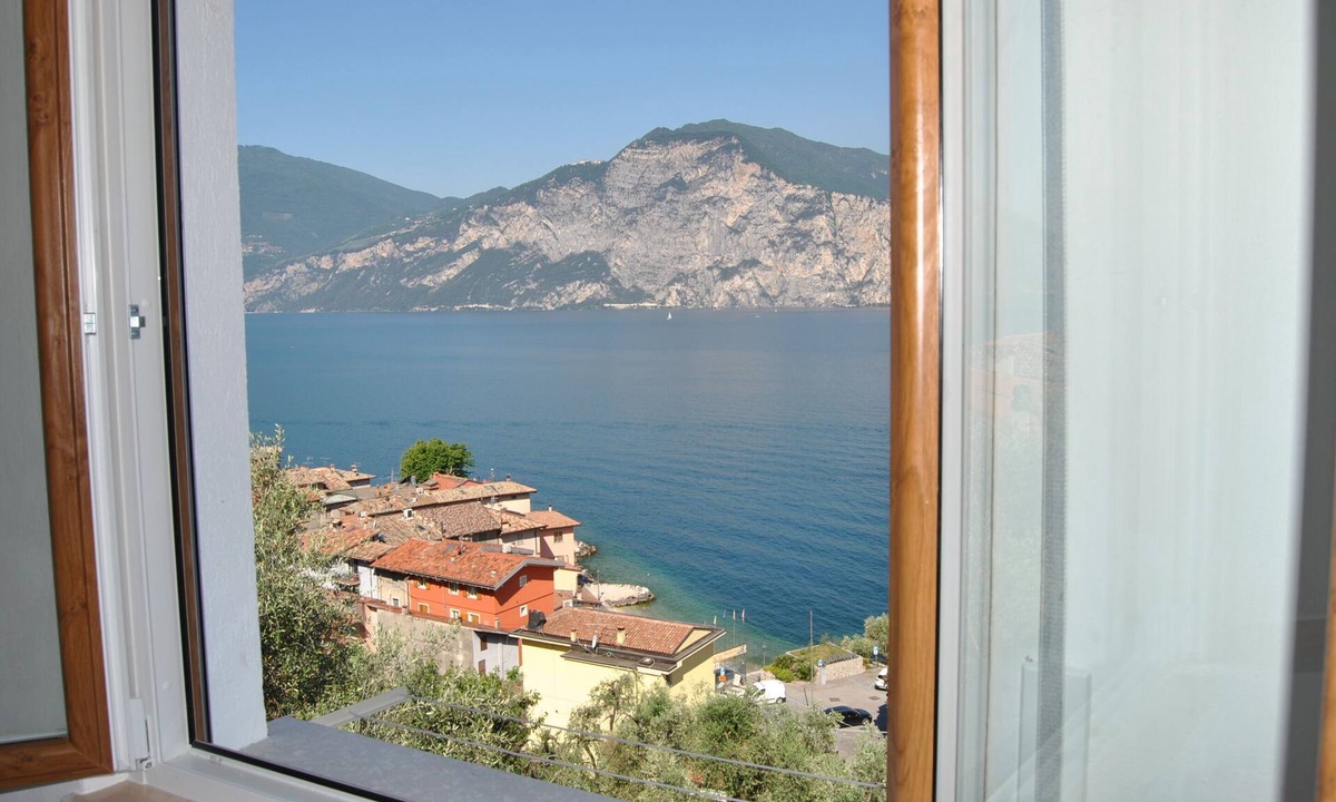 Cassone Apartment | Romantic apartment with a wonderful lake view—GREAT PRICE IN SEPTEMBER—parking space included