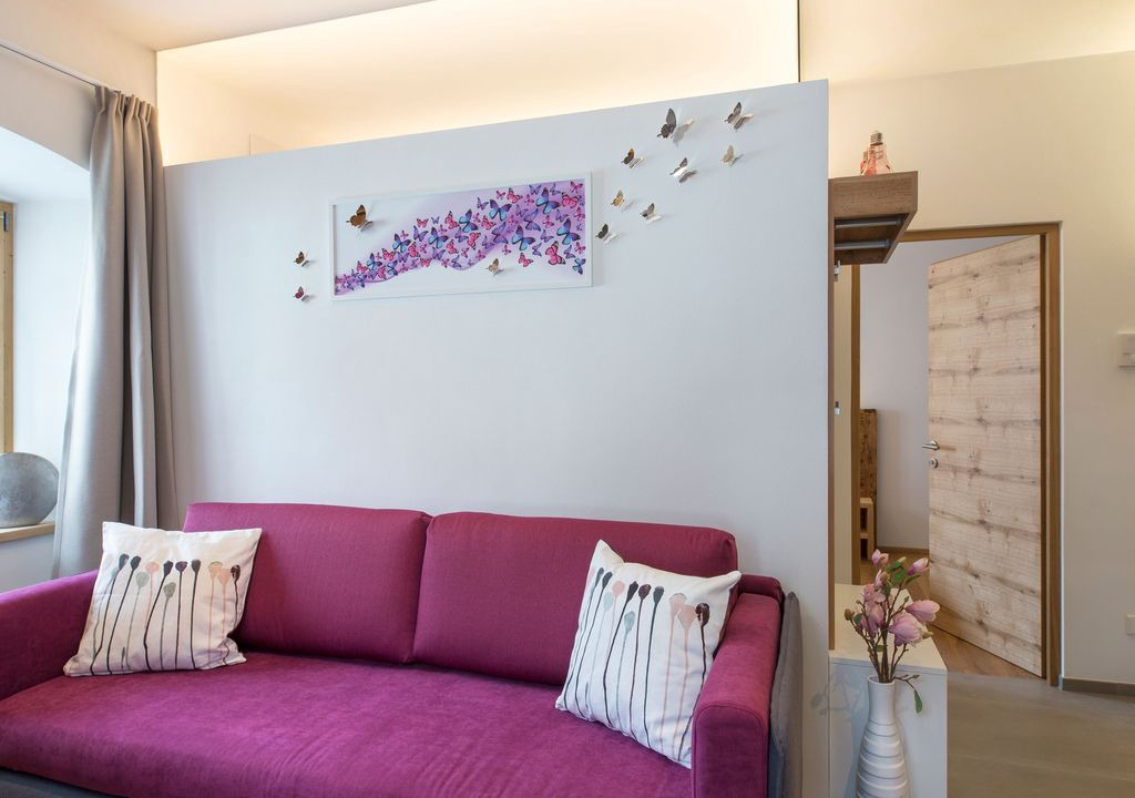 Parcines Apartment | Romantic Apartment with Terrace, Mountain Views, Wi-Fi and Parking; Pets Allowed