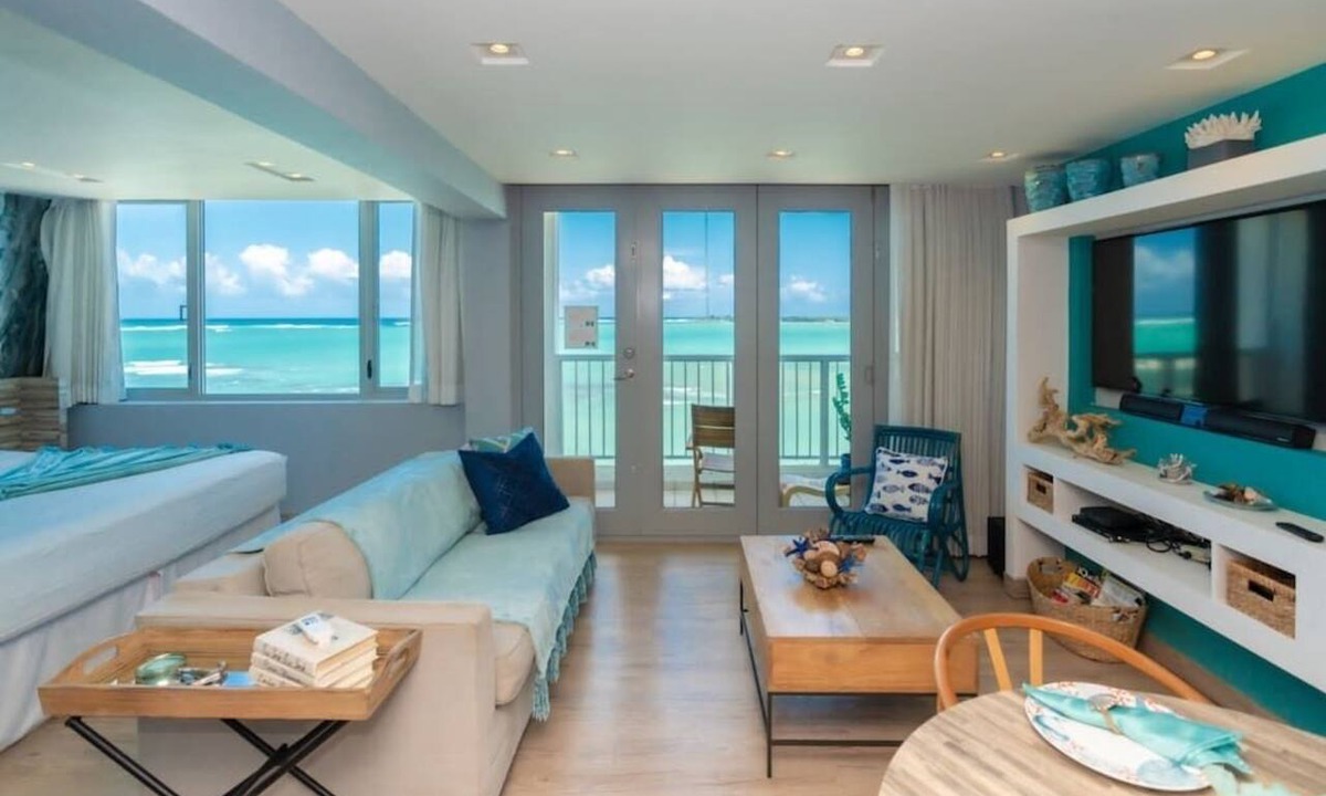 Isla Verde Condo | ROMANTIC Beachfront Isla Verde
