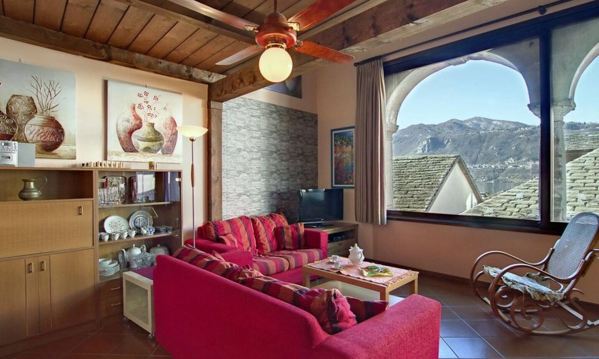 Orta San Giulio Apartment | ROMANTIC "BELLAVISTA" APARTMENT - LAKE VIEW, HISTORICAL CENTER