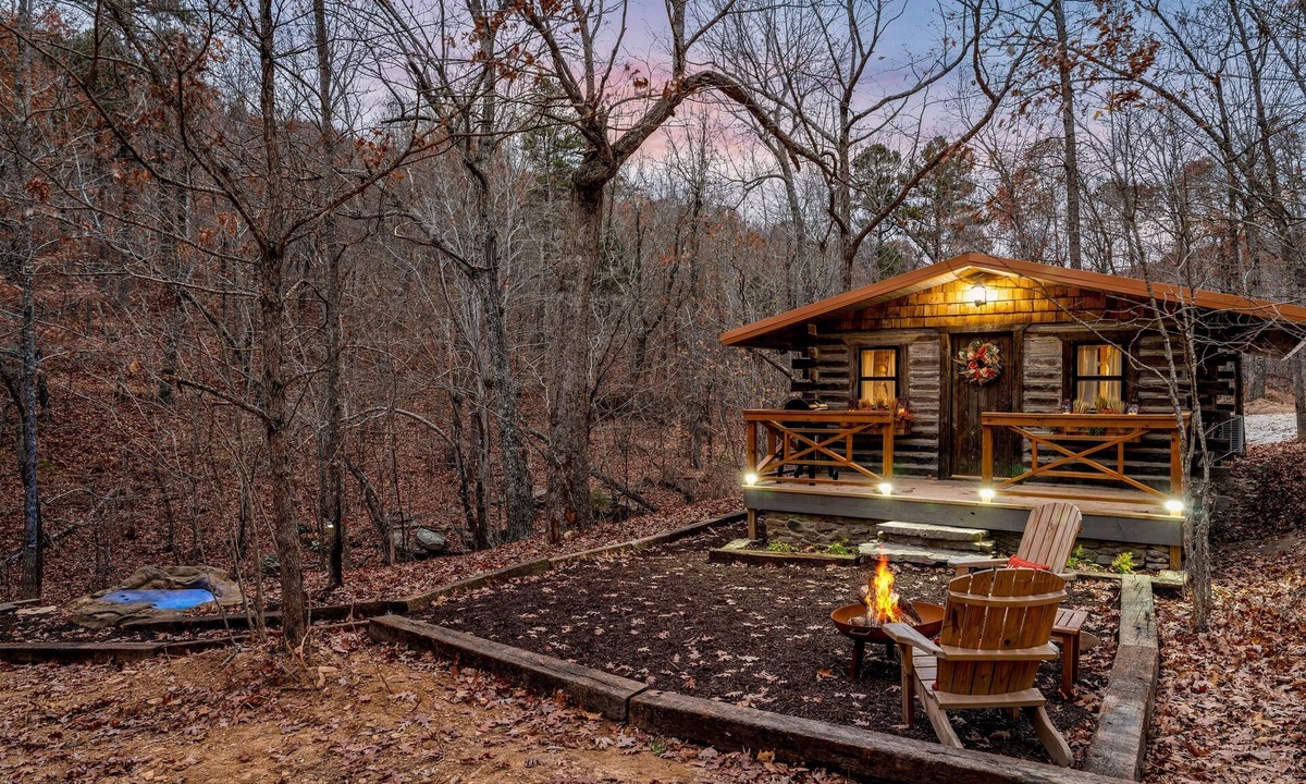 Jasper Cabin | Romantic Buffalo River Cottage And Boulder Hot Tub