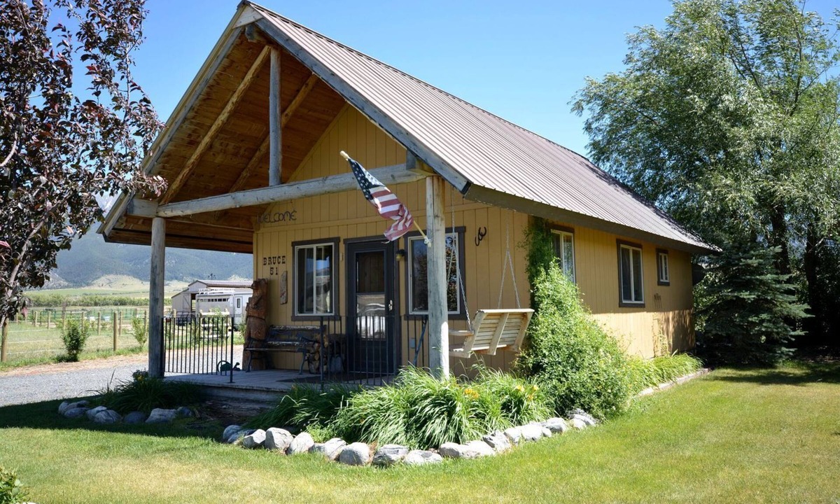 Whitehall Cabin | Romantic Cabin Rental with a Delightful Porch near Ennis, Montana