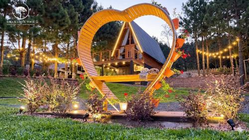 Gramado House | Romantic Cabin with Jacuzzi and Valley View in Gramado