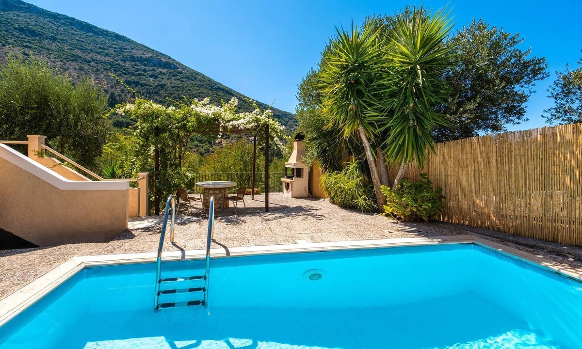 Vathy Villa | Romantic Cottage with Private Pool and Garden near Vathy and Dexa Beach
