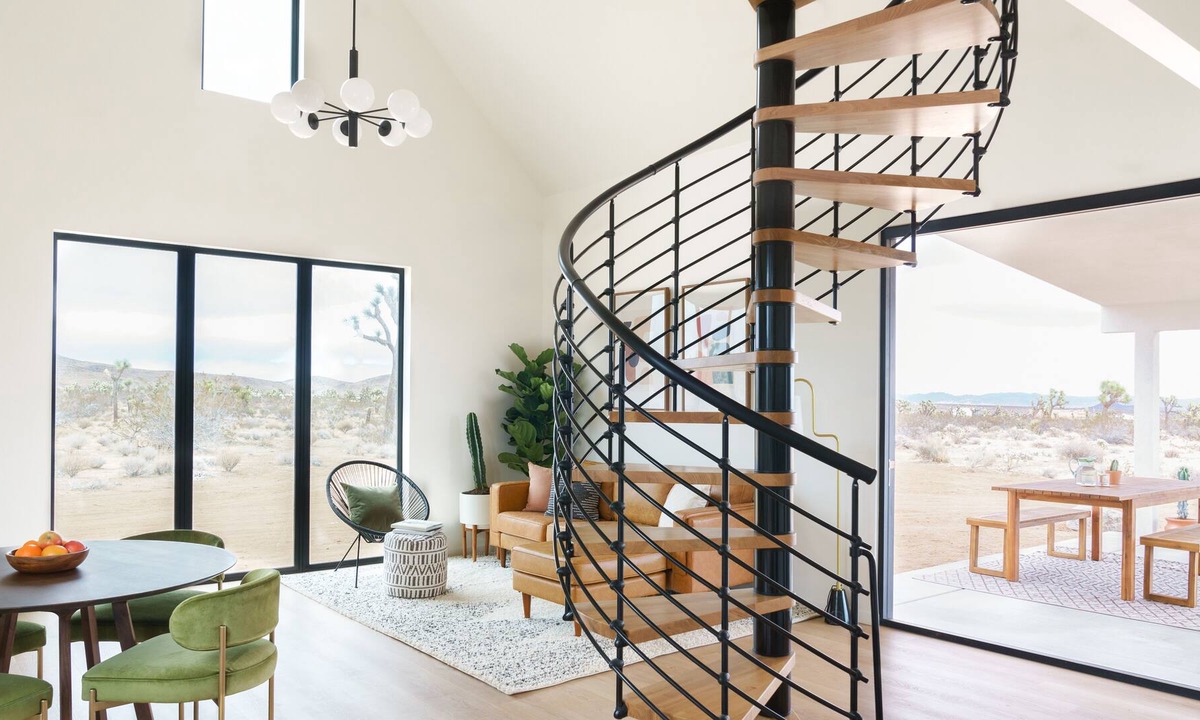 Yucca Valley Villa | Romantic Desert Getaway w/ hot tub, stargazing and 5 acres of VIEWS!