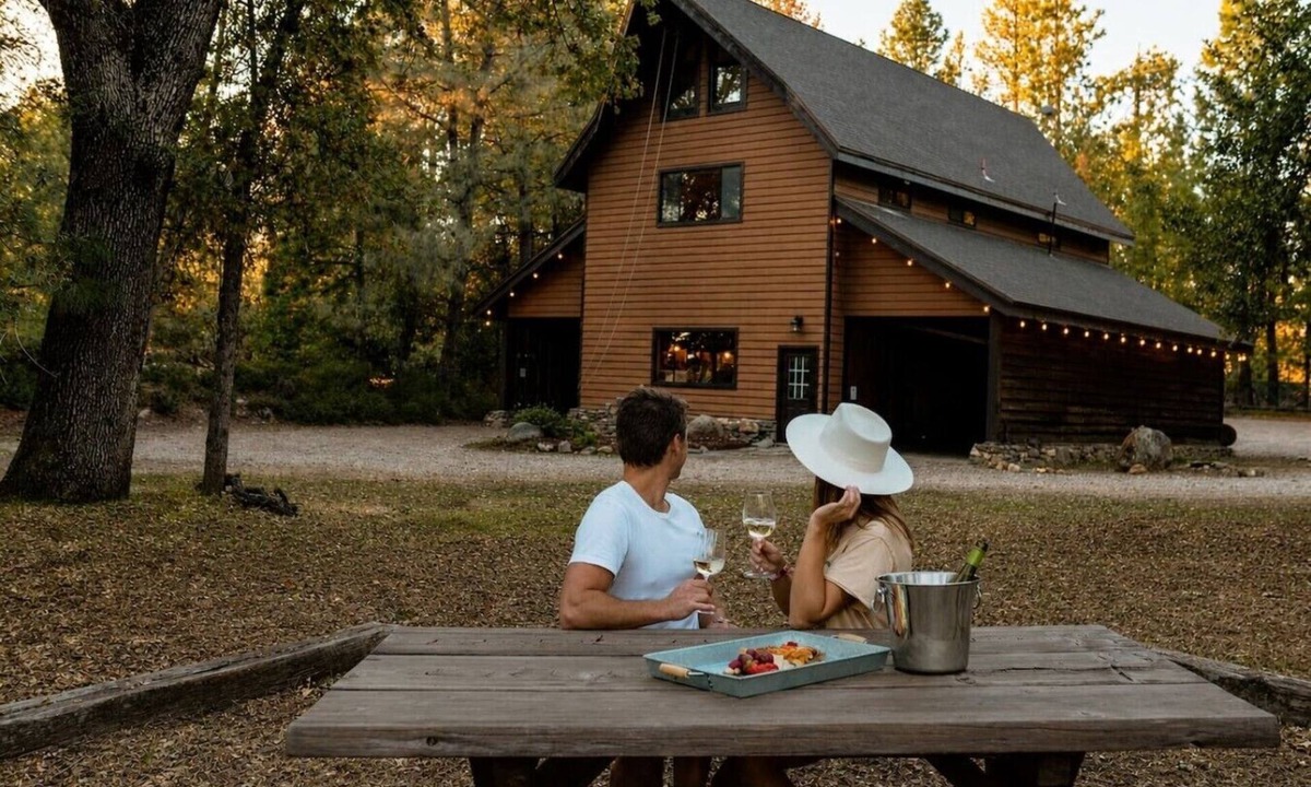 Mariposa House | Romantic Forest *Lovers Nest* by Casa Oso