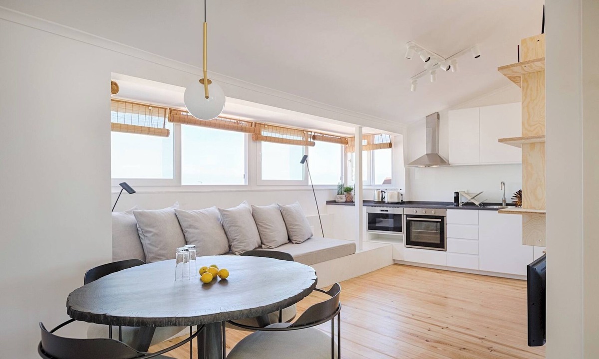 Alfama Apartment | Romantic Gem in Graça