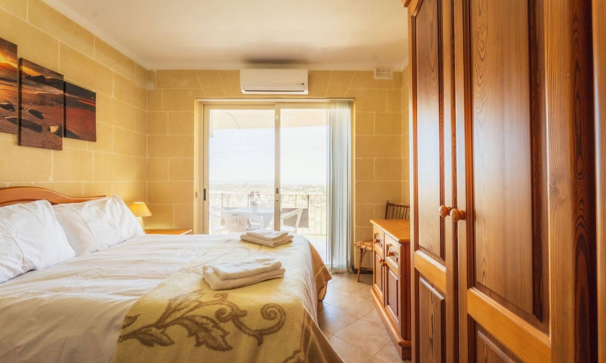Ggantija Apartment | Romantic Gozo Escape Private Pool Terrace BBQ