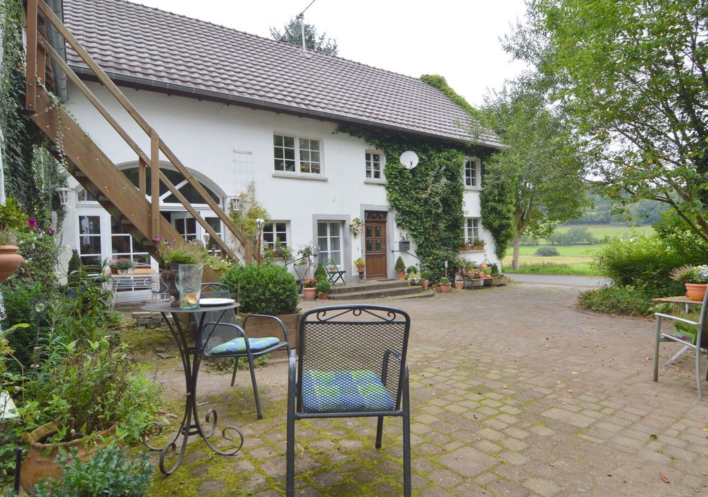 Immerath Apartment | Romantic ground-floor apartment for 2 people