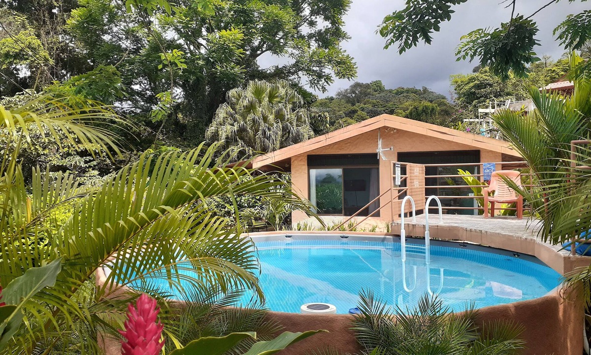 La Fortuna House | Romantic Hidden Jungle Gem for Two, Spectacular Views, Spa, A/C & Private Pool