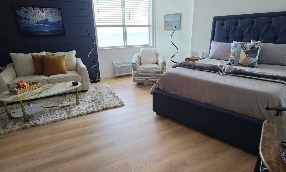 Lenox Park Apartment | Romantic-Intimate-Adorable