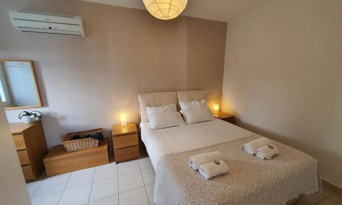 Paleopolis Apartment | Romantic Lemonia in Chora of Andros 5 min from the center of the town!