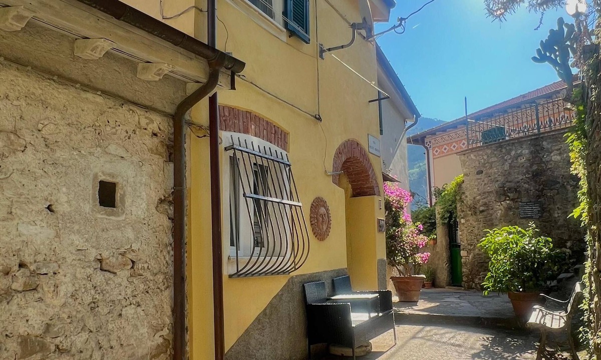Cinque Terre House | Romantic little pirate's house, free WiFi