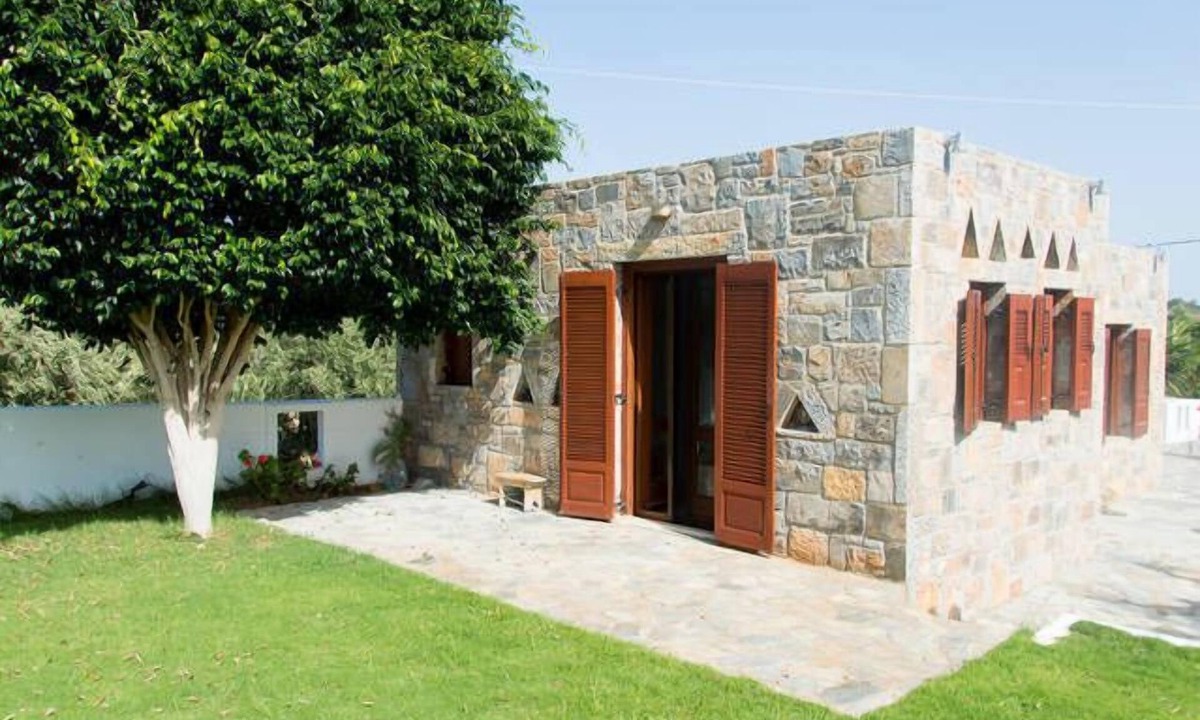 Skotino Apartment | Romantic Stone Studio Close To The Beach