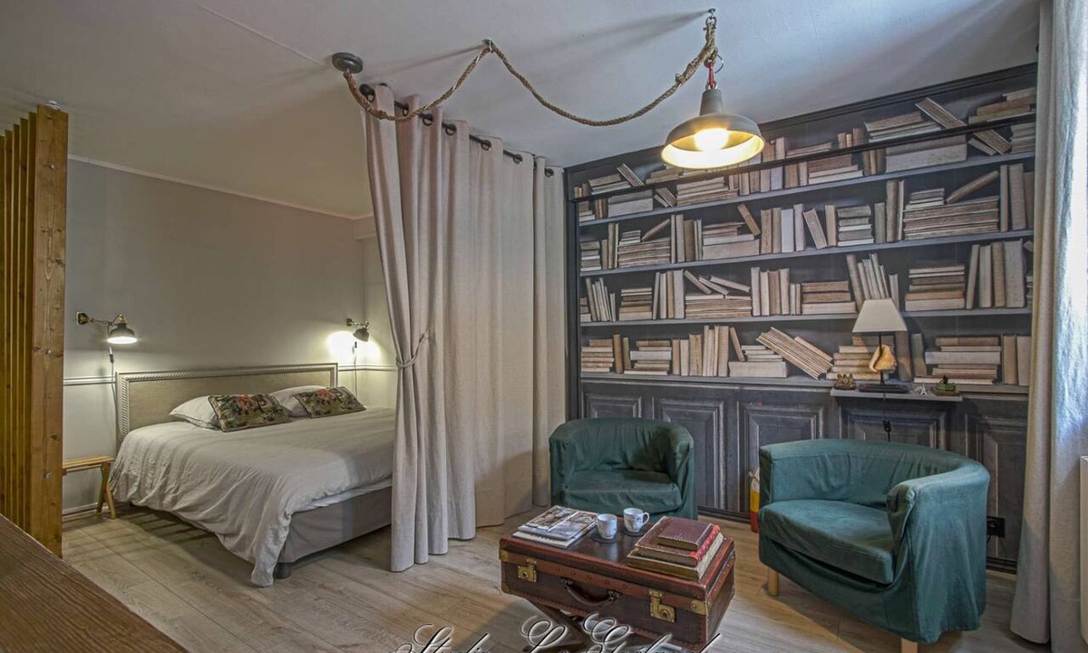 Enclos Apartment | Romantic studio w/comfy bed & large btm 1mn-walk to Vieux Bassin - Studio Le Goéland ♥