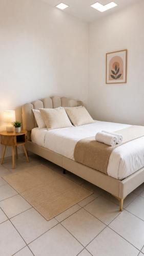 Noyon Apartment | Romantic Suite with Private Jacuzzi