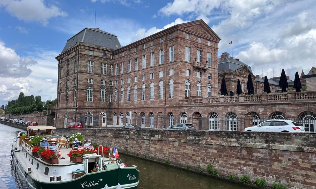 Saverne Apartment | Romantic view on the channel - Les Rives du Château 2
