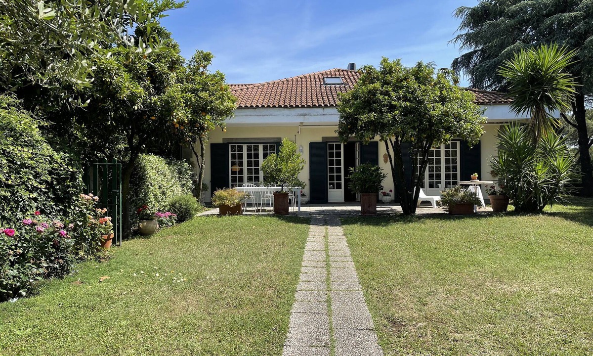 Zona LI La Storta Villa | ROME-Lovely spacious QUITE villa- Metro to downtown