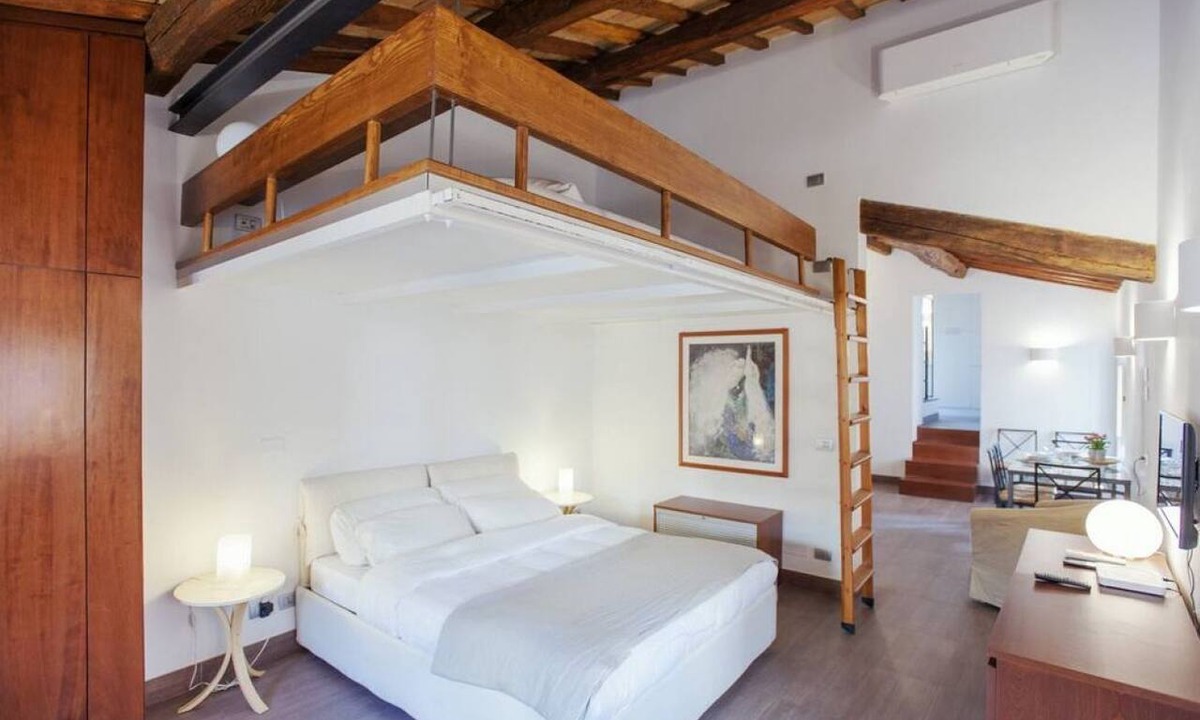 Rione V Ponte Apartment | Rome, Piazza Navona, characteristic apartment for 5 people
