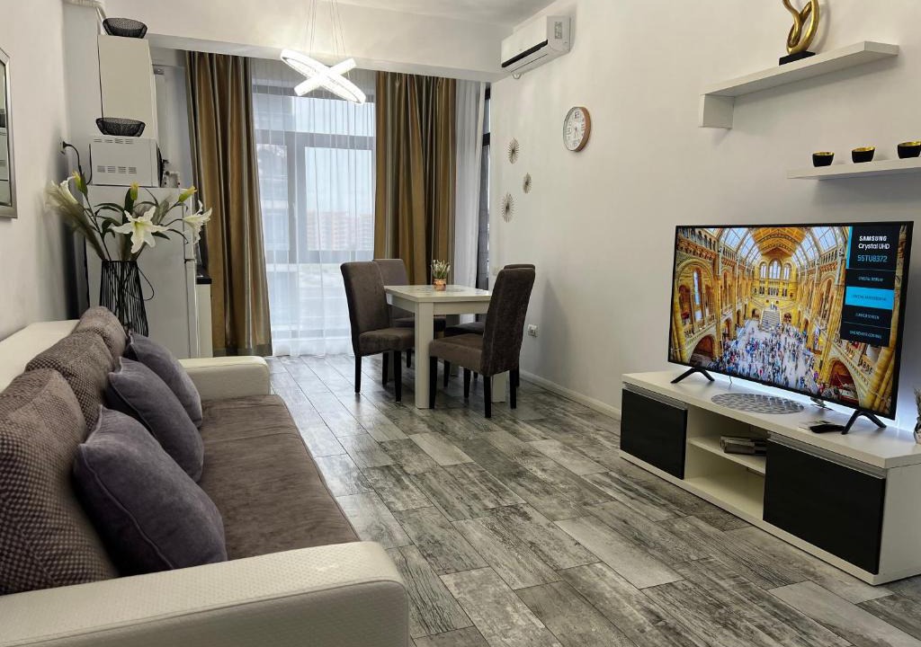 Constanta Apartment | Romeo's Beachfront Apartment by LOFT, Hotel OPERA and White Tower