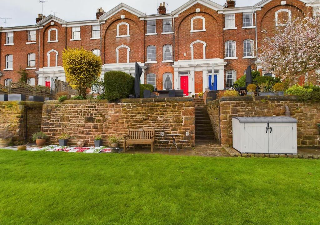 Chester House | Rondeva