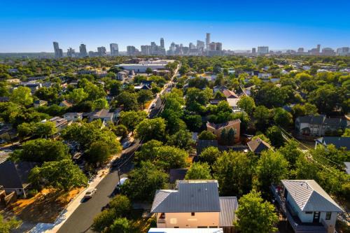 Foster Heights House | Rooftop Deck 5 mins to downtown