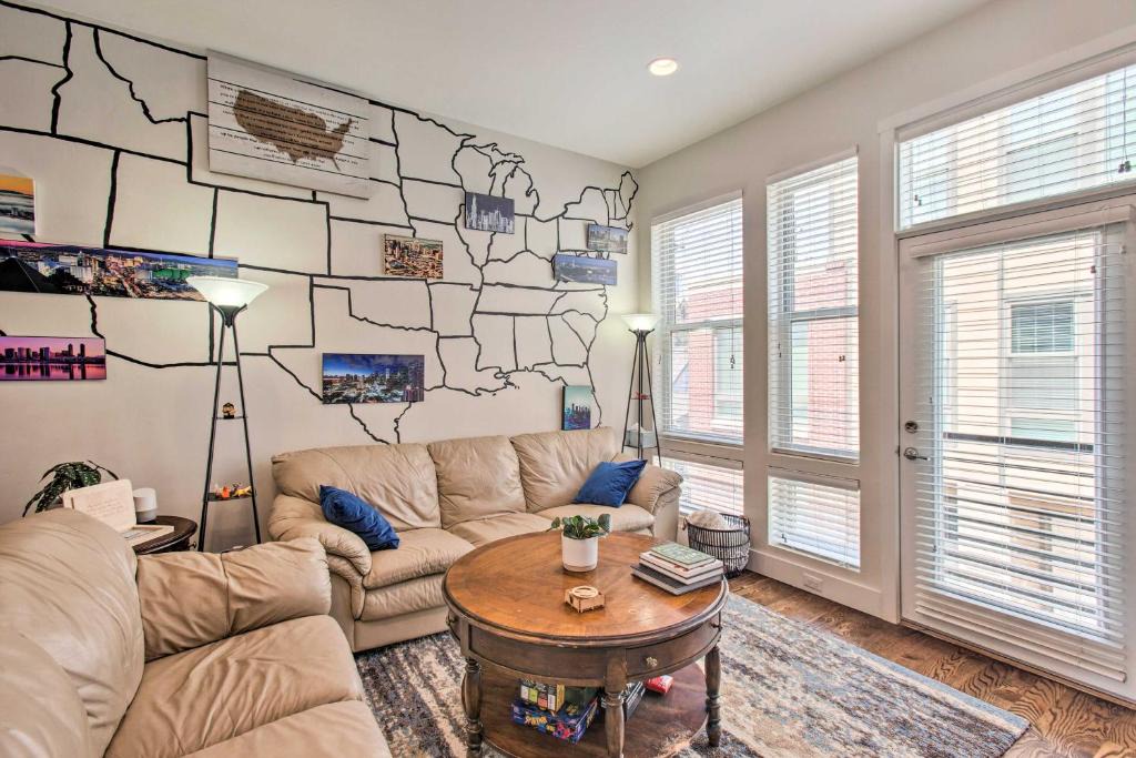 San Rafael House | Rooftop Deck & City Views: Denver Abode!