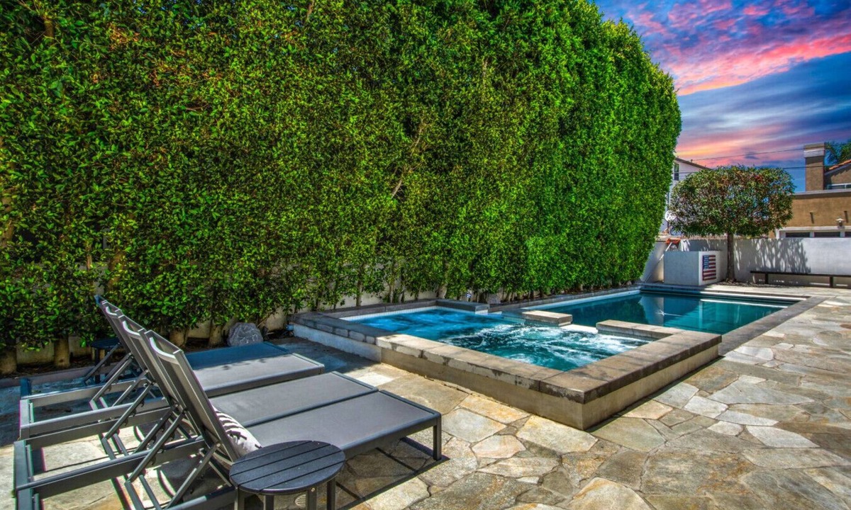 Huntington Beach House | Rooftop Ocean Views/2min Walk To Beach/Private Pool