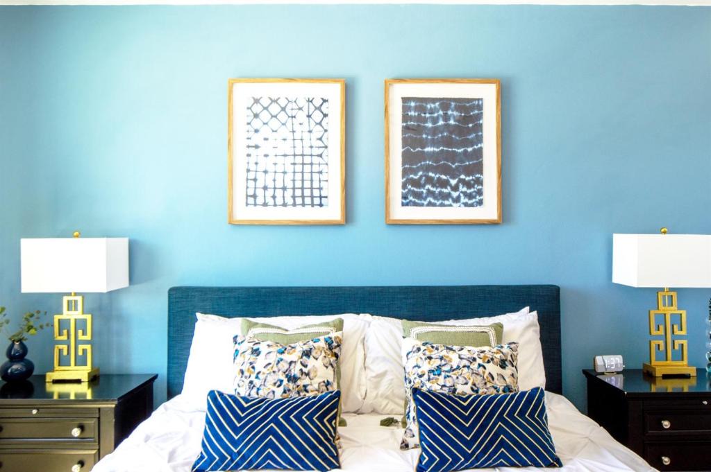 Desert View Village Apartment | Rooftop Sunsets Heated Pool King Bed Near Golf
