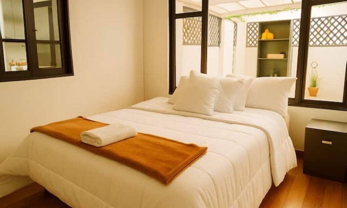 Quinta Paredes House | Room 6