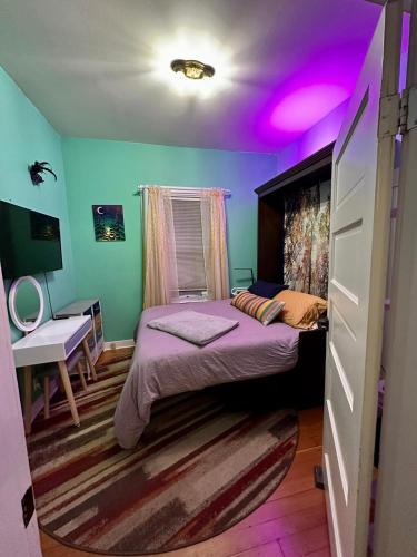 Mount Baker House | Room at 4114