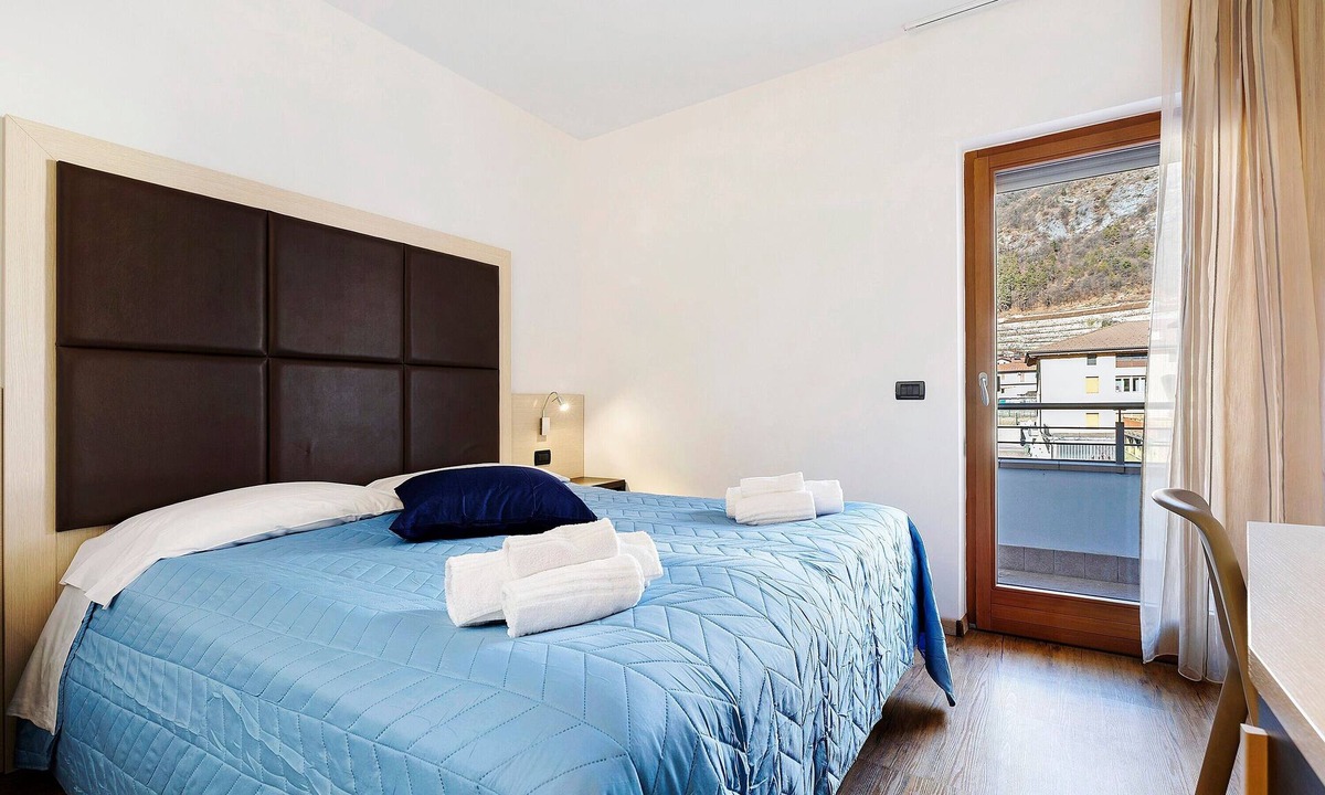 Mori Apartment | Room 'Camera Matrimoniale' with Mountain View, Wi-Fi and Air Conditioning