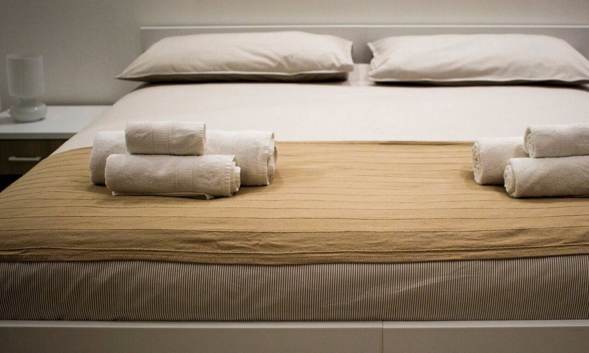Conversano Apartment | Room 'Dimora Nonna Rosa Triple' with Balcony, Wi-Fi and Air Conditioning