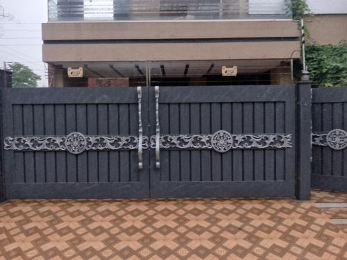 Bahria Town House | Room in Lahore-Home away from your Home
