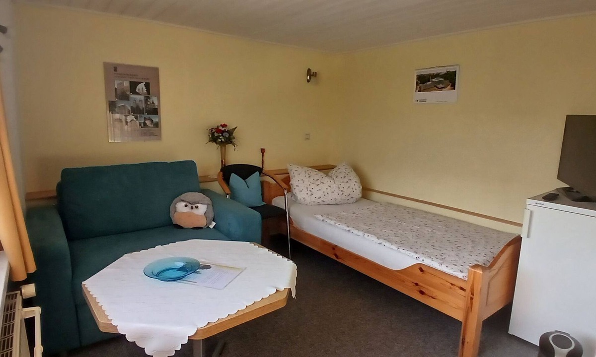 Diesdorf Apartment | Room left - private rental Maluche