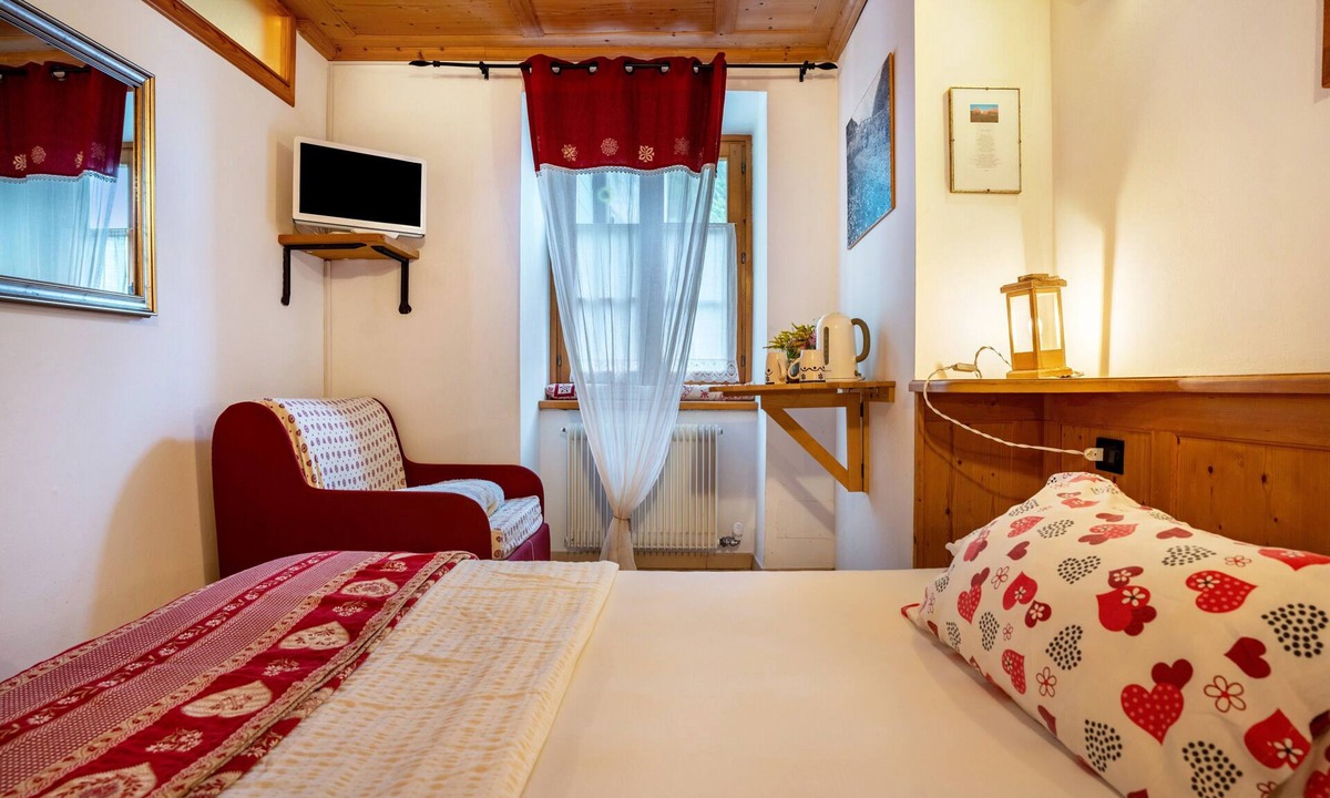 San Giacomo Apartment | Room 'Pedi' with Shared Garden