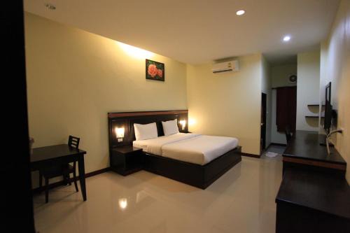 Chumphon House | Room Place