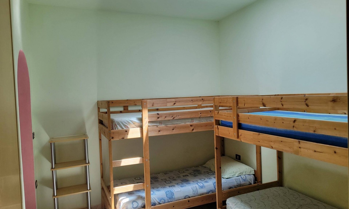 Montenero di Bisaccia Villa | Room sleeps 4 bunk beds for rent with en suite bathroom in self-management