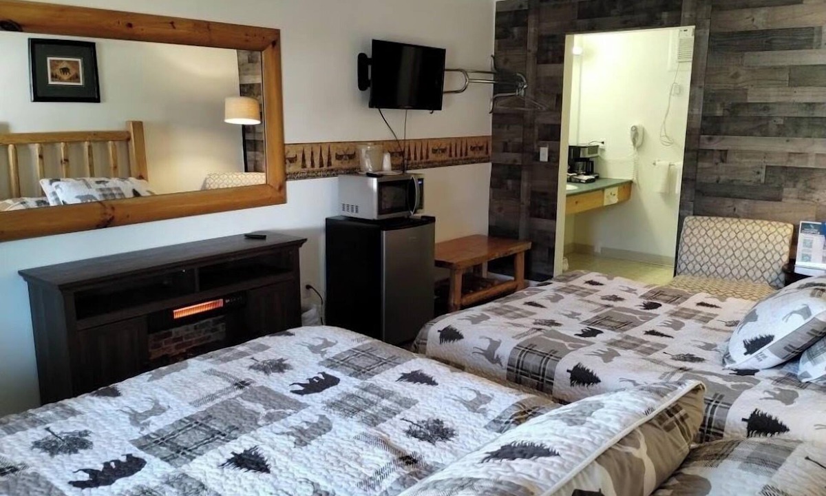 Ohiopyle Hotel | Room: Steps from Raftng, Hiking & Dining in Ohiopyle