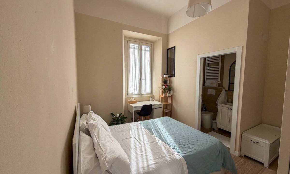 Careggi Rifredi House | Room with private bath in apartment close to all amenities
